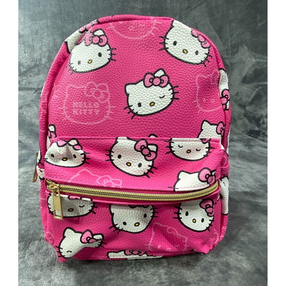 NEW‎ Fast Forward Sanrio Small Backpack Hot Pink Hello Kitty All Over Print Zip